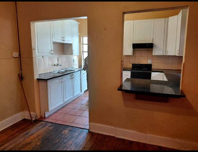 3 BEDROOM HOUSE FOR SALE IN KENSINGTON